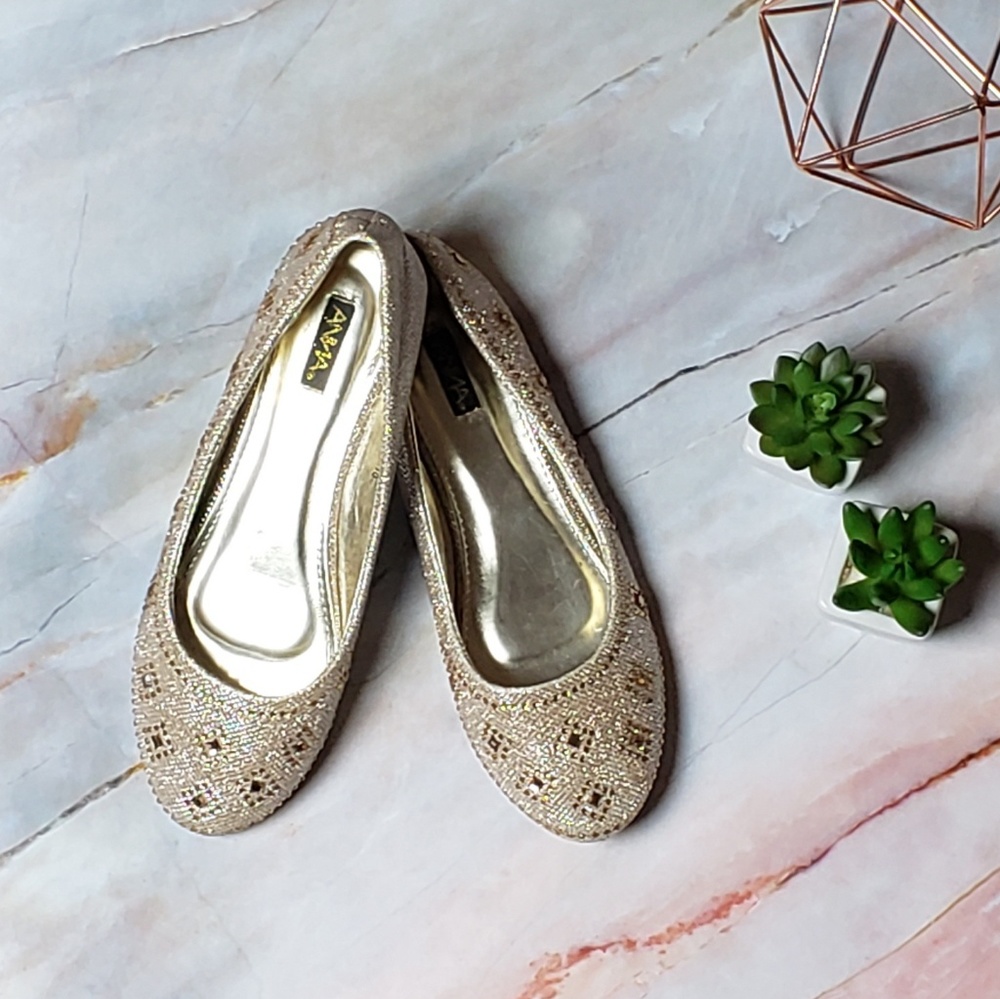 ANNA Champagne Glitter Flats Size 10 EUC